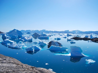格陵兰冰盖40年冰损失超5000平方公里