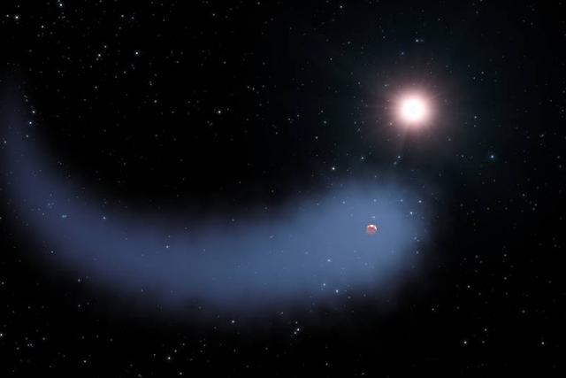 30光年处有一颗拖着长长尾巴的彗星