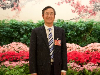 袁亚湘委员：建议更加重视女性科技人才成长