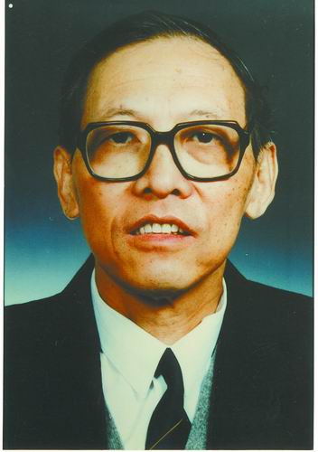 潘承洞(1934—1997)    数学家,中国科学院院士