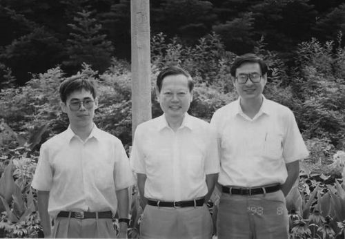 顶级理论物理学家的三大贡献,他几乎都做到了